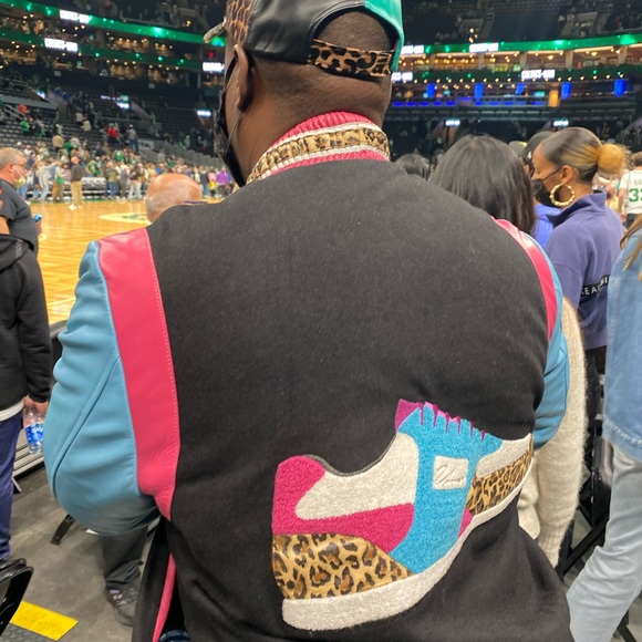 🧥Custom Varsity Jacket in Leather - Picture 6 of 8